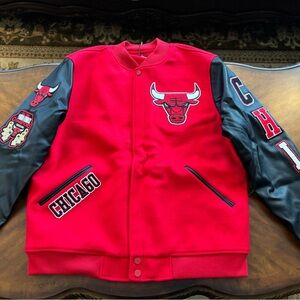 Pro Standard Chicago Bulls Red and Black Zip-Up Varsity Jacket Leather Sleeves